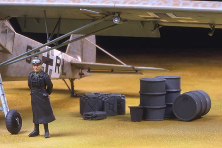 Tamiya Fieseler Fil56C Storch — image 9 of 11