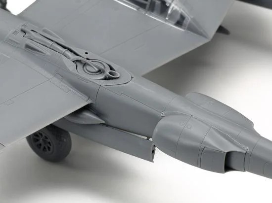 Tamiya 1/48 P-38 J Lightning — image 15 of 17
