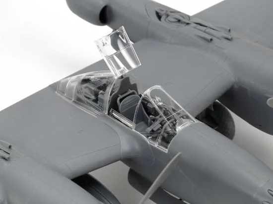 Tamiya 1/48 P-38 J Lightning — image 14 of 17