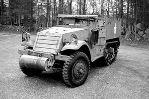 Italeri M 3A1 Half Truck &mdash; image 2 of 7
