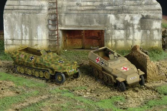 Italeri Sd Kfz 251/1 Ausf D — image 1 of 7