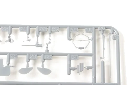 Tamiya Japanese Navy Submarine I-400 — image 15 of 17