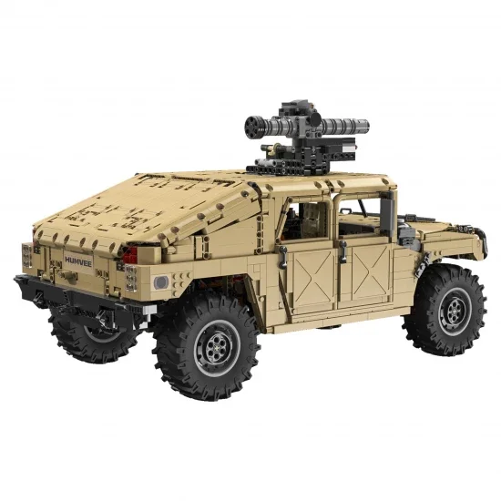 1:8 HUMVEE - 3935 pcs — image 17 of 18