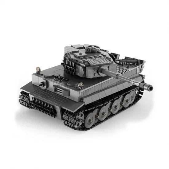 MOC- Tiger Tank - 925pcs — image 2 of 8