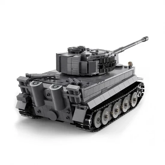 MOC- Tiger Tank - 925pcs — image 3 of 8
