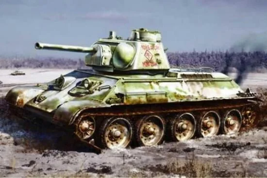 Dragon T-34/76 Mod 1943 W/Commanger Cupola — image 1 of 3