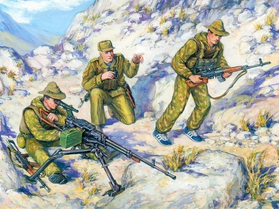 Soviet Special Troops (1979-1988) (3 figures - 1 officer - 2 soldiers) — image 1 of 3