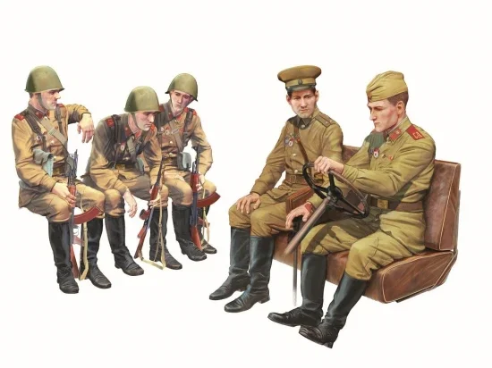 Soviet Army Servicemen (1979-1991) - (5 figures) — image 1 of 3