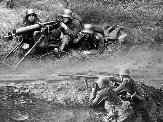 ‘Panzerabwehr - 1918’ German WWI Soldiers (4 Figures) — image 1 of 12