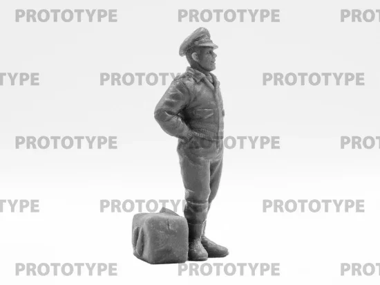 USAAF Bomber Pilots & Ground Personnel (1944-1945) 5 Figures — image 10 of 25