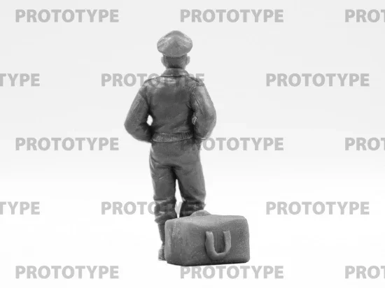 USAAF Bomber Pilots & Ground Personnel (1944-1945) 5 Figures — image 11 of 25