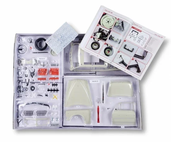 IXO Full Kit Volvo S122 Amazone 1:8 Scale Metal Kit — image 10 of 11