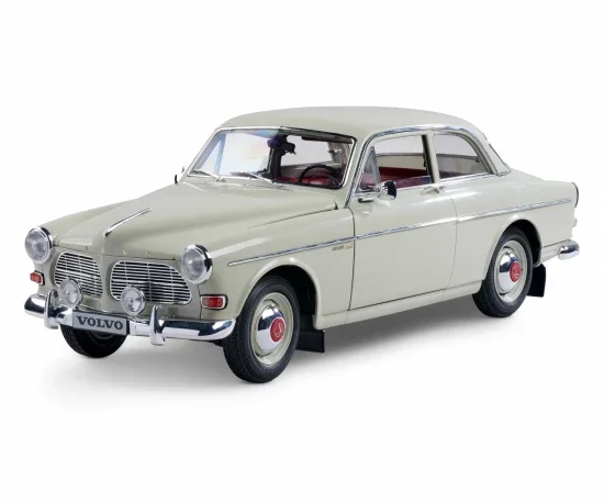 IXO Full Kit Volvo S122 Amazone 1:8 Scale Metal Kit — image 8 of 11