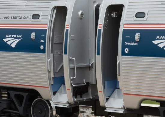 LGB Amtrak Bistro Coach/Club Phase VI &mdash; image 2 of 2