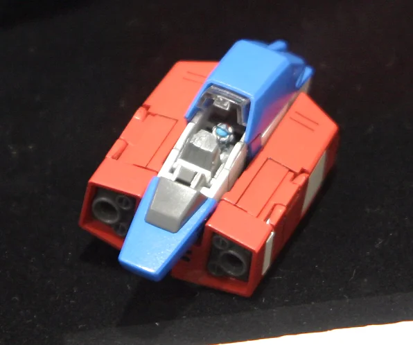 MG 1:100 Gundam RX-78-2 Version 2.0 — image 6 of 9