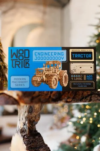 Wood Trick Tractor — image 5 of 5