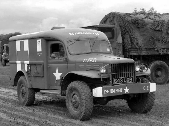 Dodge WC-54 Ambulance &mdash; image 2 of 11