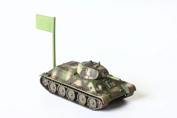 Zvezda 1:100 Soviet Tank T-34/76 — image 5 of 5
