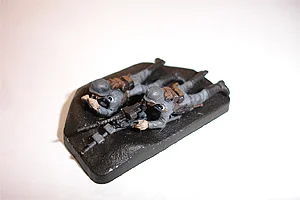 Zvezda 1/72 German Machine Gun Crew E.Fron — image 2 of 6