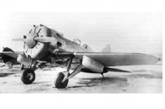 Zvezda L-16 Soviet Fighter — image 2 of 6
