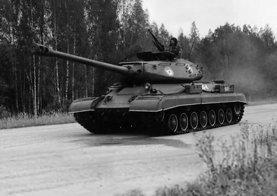 Zvezda IS-4 Soviet Heavy Tank — image 2 of 5