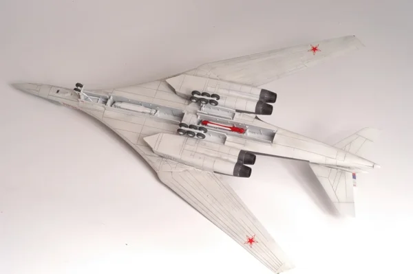 Zvesda 1:144 Tupolev Tu160 Superson — image 3 of 3