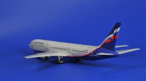Zvezda Boeing 767-300 — image 5 of 9