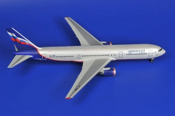 Zvezda Boeing 767-300 — image 8 of 9