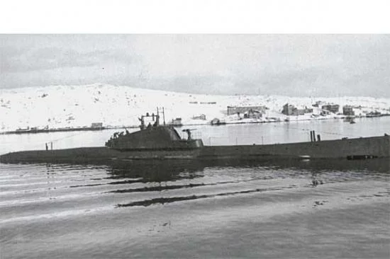 Zvezda Shchuka Class Russian Submarine — image 2 of 8