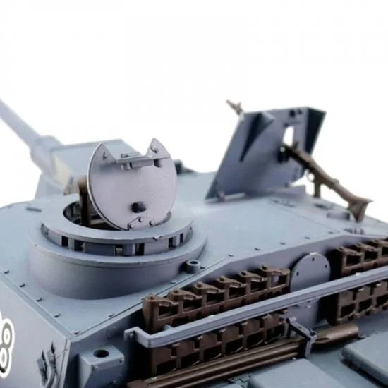 Henglong 1:16 German Stug III (24GHz Shooter Smoke Sound) — image 2 of 5