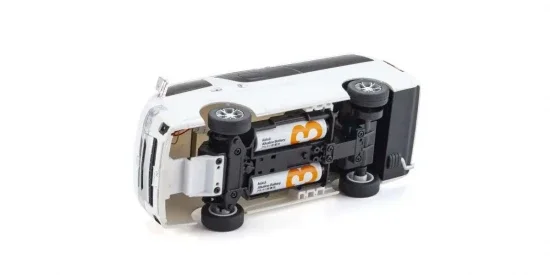 Kyosho First Mini-Z 1:28 Toyota Hi-Ace Super GL WH — image 5 of 6