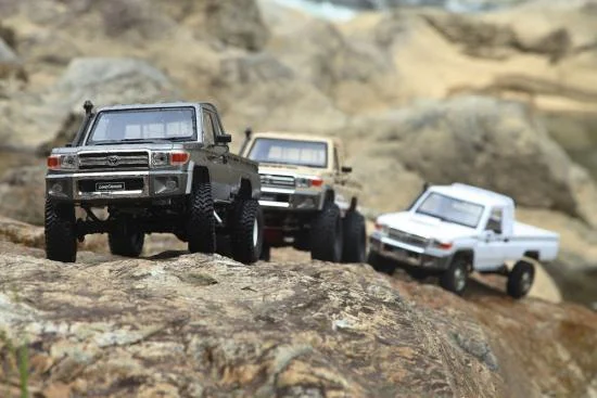 KillerBody Toyota Land Cruiser LC70 Hard Body Set - 313mm WB — image 12 of 13