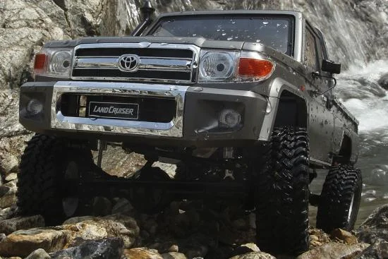 KillerBody Toyota Land Cruiser LC70 Hard Body Set - 313mm WB — image 10 of 13