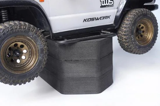 Koswork Foam Car Maintenance Stand - 1:8 Off Road — image 2 of 5