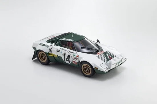 Kyosho 1:18 Lancia Stratos HF S.Munari Winner Monte Carlo 1975 Nr.14 — image 4 of 11