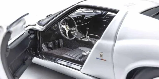 Kyosho 1:18 Lamborghini Miura P400 1968 White-Silver &mdash; image 5 of 5