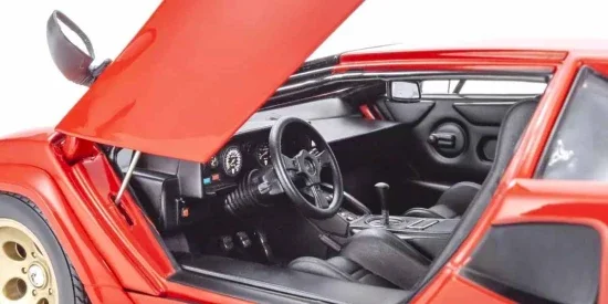 Kyosho 1:18 Lamborghini Countach LP5000 Quattrovalvole Red — image 4 of 5