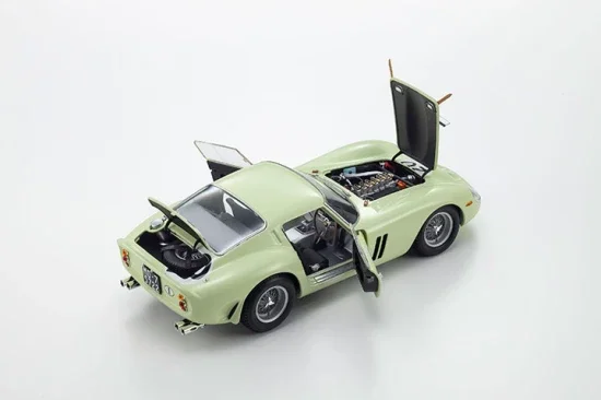 Kyosho 1:18 Ferrari 250 GTO Le Mans 24H DNF 1962 Nr.20 — image 5 of 7