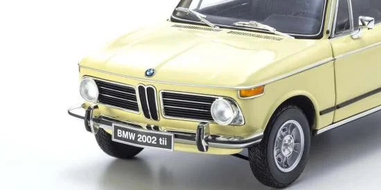 Kyosho 1:18 BMW 2002 Tii 1972 Cream — image 3 of 7