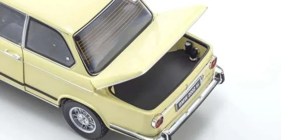 Kyosho 1:18 BMW 2002 Tii 1972 Cream — image 6 of 7