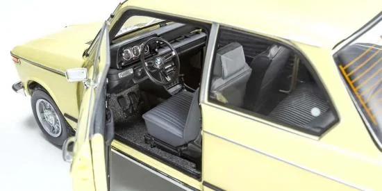 Kyosho 1:18 BMW 2002 Tii 1972 Cream — image 7 of 7