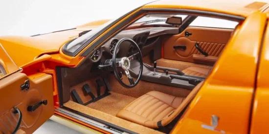 Kyosho 1:12 Lamborghini Miura P400 1968 Orange/Brown Interior — image 5 of 5