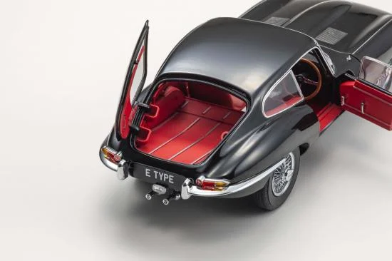Kyosho 1:18 Jaguar E-Type 3.8L Coupe MK1 1961 Black &mdash; image 4 of 7
