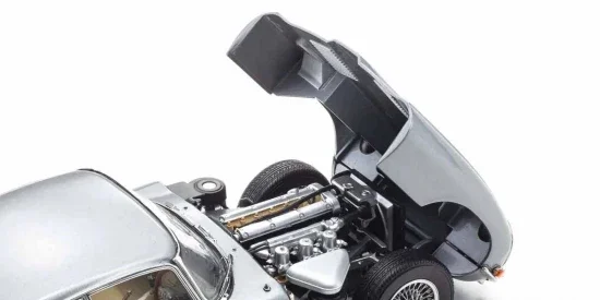 Kyosho 1:18 Jaguar E-Type 3.8L Coupe MK1 1961 Gun Metal — image 6 of 8