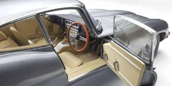 Kyosho 1:18 Jaguar E-Type 3.8L Coupe MK1 1961 Gun Metal — image 8 of 8