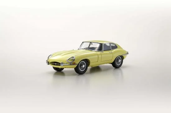 Kyosho 1:18 Jaguar E-Type 3.8L Coupe MK1 1961 Pale Primose — image 5 of 10