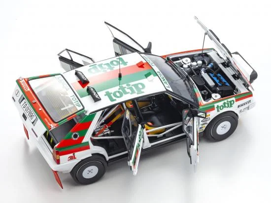 Kyosho 1:18 Lancia Delta HF 4WD Targa Florio 1987 Team Totip Nr.1 — image 4 of 7