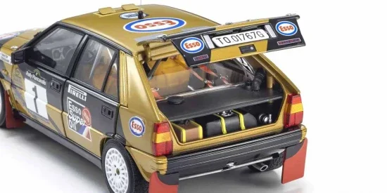 Kyosho 1:18 Lancia Delta HF 4WD Rally Piancavallo 1987 Esso Nr.1 &mdash; image 4 of 5