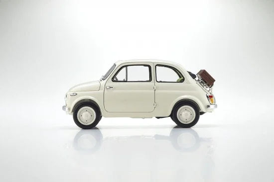 Kyosho 1:18 Fiat Nuova 500 Ivory Accessories Version &mdash; image 6 of 11