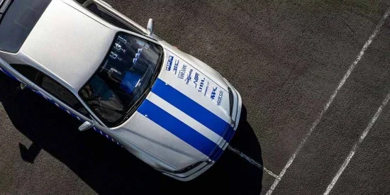 Kyosho 1:12 Resin Nissan GT-R 2001 Fast & Furious Silver/Blue Stripes — image 7 of 11